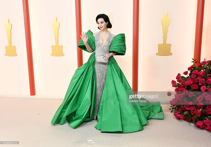 Phạm Băng Băng xuất hiện như nữ hoàng tại lễ trao giải Oscar - Ảnh 1. Phạm Băng Băng xuất hiện như nữ hoàng tại lễ trao giải Oscar - Ảnh 1.