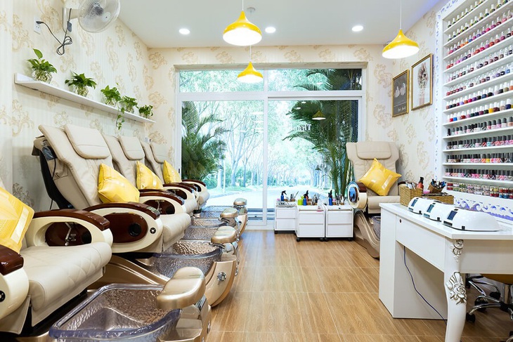 Công ty bất động sản Đặng Thanh chuyển hướng sang kinh doanh nghề Nails - Ảnh 2. Công ty bất động sản Đặng Thanh chuyển hướng sang kinh doanh nghề Nails - Ảnh 2.
