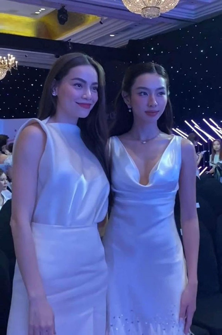 Hơn 14 tuổi nhưng Hồ Ngọc Hà chưa một lần lép vế Thùy Tiên - Ảnh 1. Hơn 14 tuổi nhưng Hồ Ngọc Hà chưa một lần lép vế Thùy Tiên - Ảnh 1.