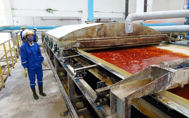 Nổ bồn chứa axit tại Tân Rai, 2 công nhân tử vong - Ảnh 2.