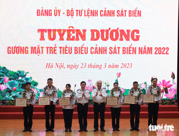 Tuyên dương Cảnh sát biển trẻ tiêu biểu - Ảnh 1.