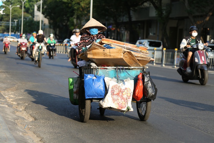 Thời tiết hôm nay 24-3: Nắng nóng Bắc Bộ dịu dần, Nam Bộ có nơi 36 độ C - Ảnh 1.