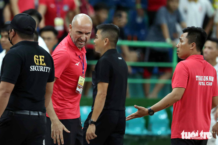 Ngôi sao tuyển futsal Việt Nam bị phạt nặng - Ảnh 2.