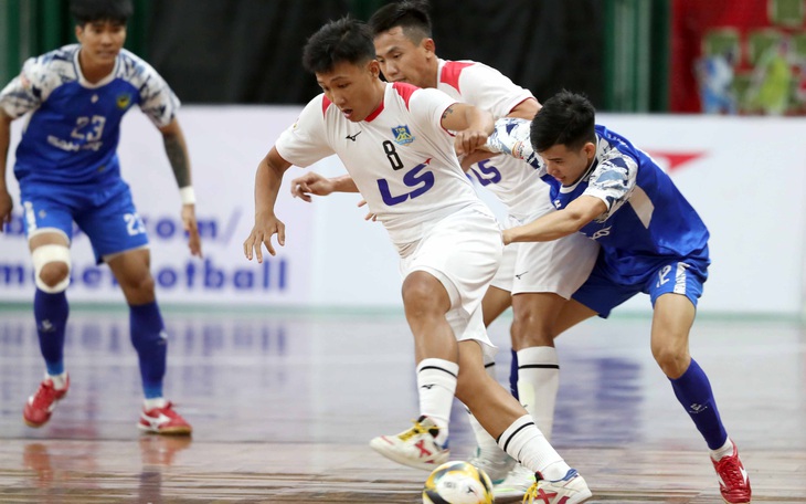 Ngôi sao tuyển futsal Việt Nam bị phạt nặng