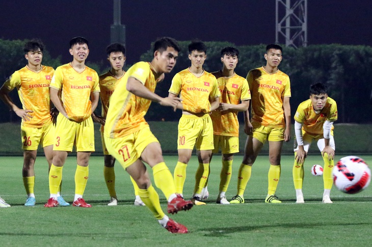 U23 Việt Nam sẵn sàng cho trận gặp U23 Kyrgyzstan - Ảnh 4.