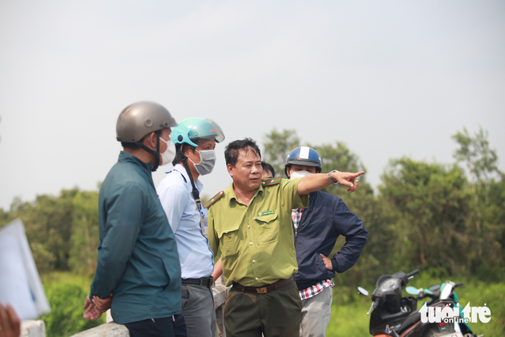 Vụ lén đốt rác, phế liệu gây nguy cơ đe dọa rừng: Kiểm lâm và địa phương vào cuộc - Ảnh 5.