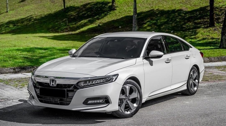 Ế nhất tháng 2, Honda Accord giảm giá 140 triệu đồng - Ảnh 1.