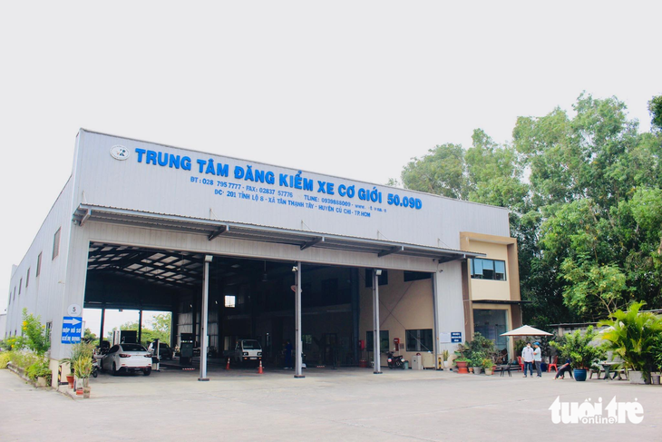 Bắt tạm giam ba người ở Trung tâm đăng kiểm 50-09D Củ Chi - Ảnh 1.