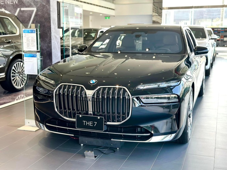 BMW 7-Series và X7 2023 lộ ảnh đăng kiểm, sắp ra mắt Việt Nam - Ảnh 5.