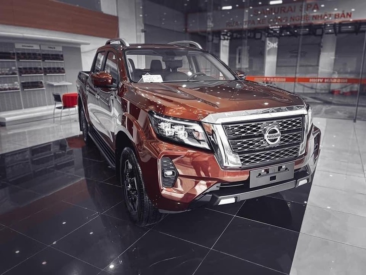 Đại lý mạnh tay giảm giá Nissan Navara, mong phá băng thị trường - Ảnh 2.