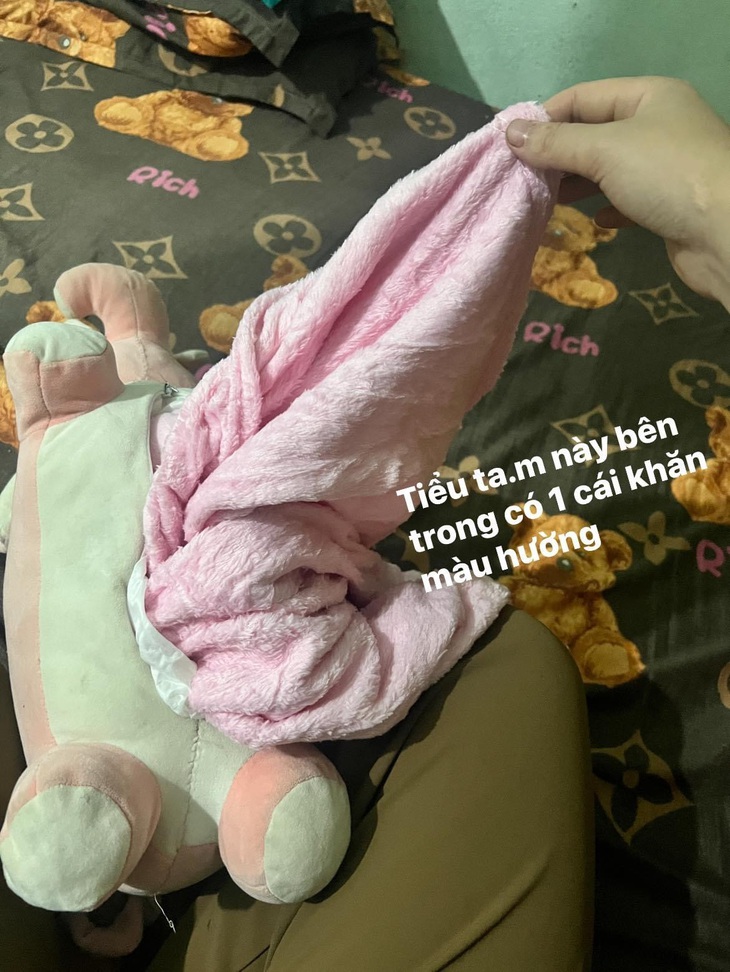 Chồng đêm nào cũng ôm gấu bông thay vì mình, chị vợ liền bật giác quan thứ 7 - Ảnh 4. Chồng đêm nào cũng ôm gấu bông thay vì mình, chị vợ liền bật giác quan thứ 7 - Ảnh 4.