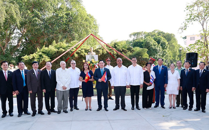 Cuba đổi tên công viên Hòa Bình thành công viên Hồ Chí Minh