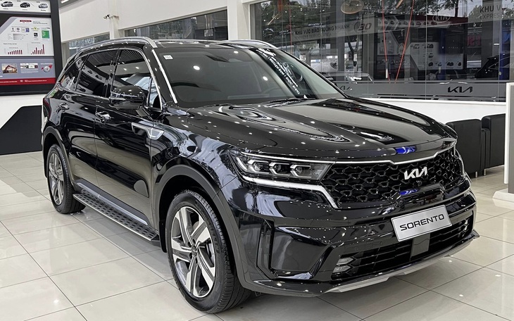 Kia Sorento âm thầm thêm trang bị, tăng sức đấu Hyundai Santa Fe