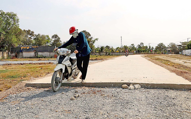 Đất dân cư xây dựng mới: sở nói cho chuyển mục đích, quận huyện cần văn bản khẳng định - Ảnh 2.