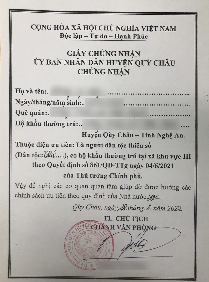 Trường đại học không được yêu cầu thí sinh nộp hộ khẩu, giấy xác nhận cư trú - Ảnh 1.