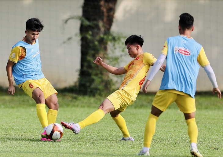 CĐV Việt Nam đau đầu tìm vé xem U22 Việt Nam thi đấu SEA Games 32 - Ảnh 3.