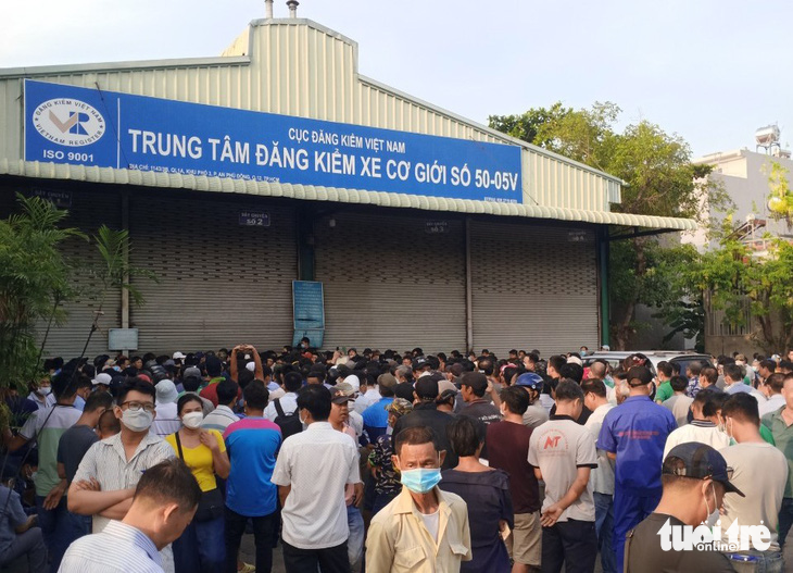 Đề nghị trung tâm đăng kiểm làm thêm giờ xuyên lễ - Ảnh 1.