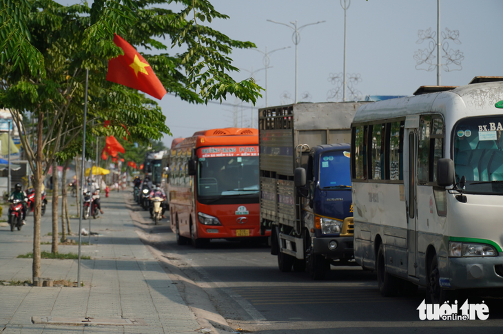 Cầu Rạch Miễu lại kẹt cứng trước lễ 30-4 - Ảnh 6.