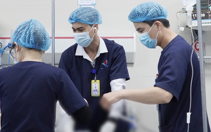 Phản vệ mức độ nặng vì uống rượu sau hai ngày xuất viện