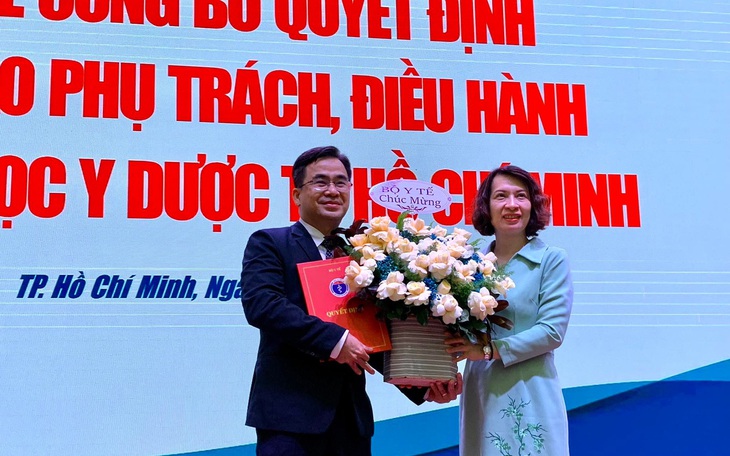 Bác sĩ Vương Thị Ngọc Lan làm phó hiệu trưởng Trường đại học Y Dược TP.HCM- Ảnh 4.