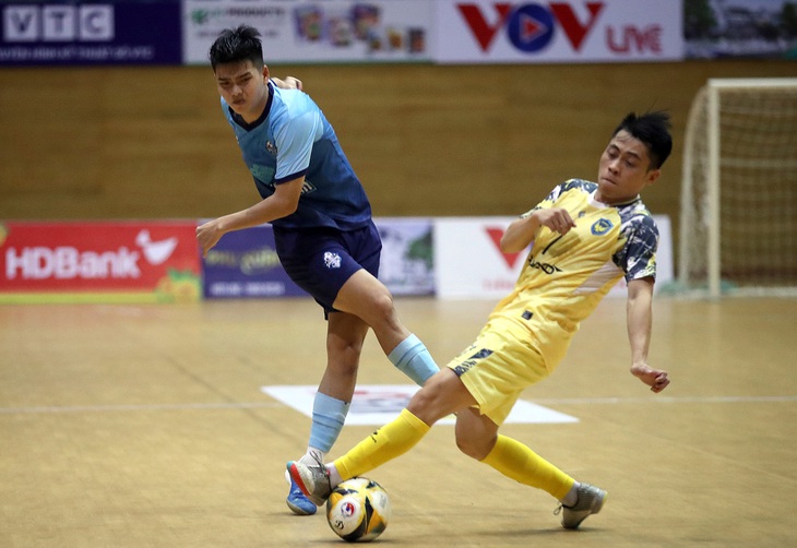 Tân binh futsal gây sốc, hạ đương kim vô địch Sahako - Ảnh 1.