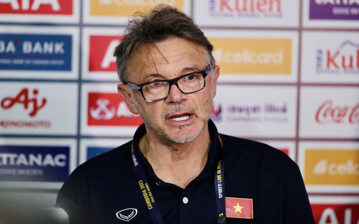 HLV Philippe Troussier: 