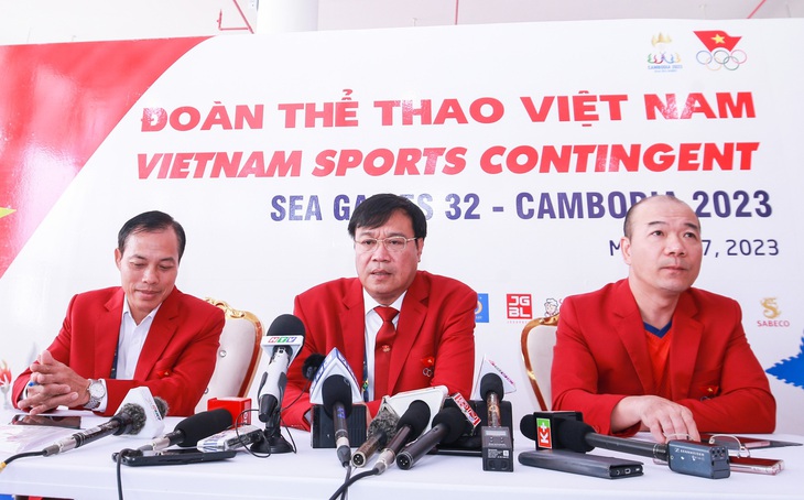 SEA Games 32: Bơi, điền kinh không hoàn thành chỉ tiêu huy chương - Ảnh 1.