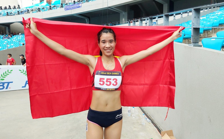 Bùi Thị Ngân: Cô gái IT giành vàng SEA Games 33 - Ảnh 2.