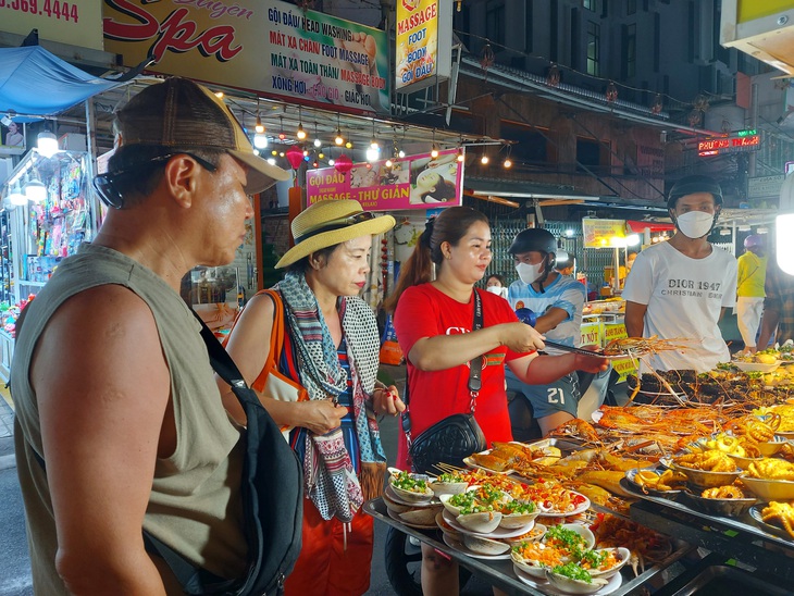 Các bên ở Phú Quốc ngồi lại bàn cách níu chân du khách - Ảnh 3.