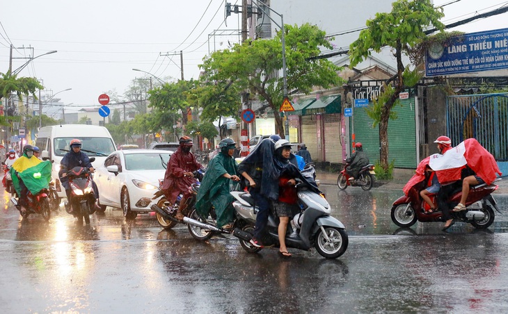 Thời tiết hôm nay 16-5: Nam Bộ vào đợt nắng nóng đầu tiên của mùa mưa - Ảnh 1.