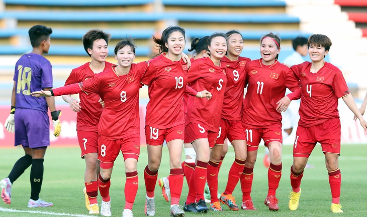 Tuyển nữ Việt Nam trong trận thắng Myanmar 3-1 ở vòng bảng. Hình ảnh này sẽ lặp lại trong trận chung kết?- Ảnh: N.K.