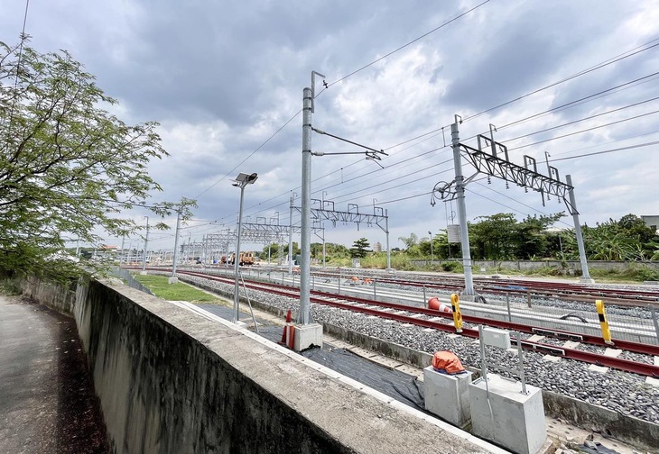 Tăng cường thêm nhân viên trực đêm, chó nghiệp vụ tuần tra metro số 1 - Ảnh 1.