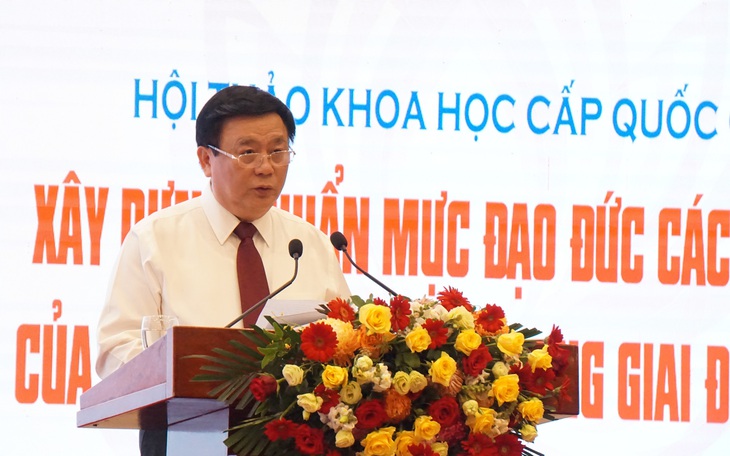 Một bộ phận cán bộ, đảng viên 'gồm cả cán bộ cấp cao' có biểu hiện 'tự diễn biến'