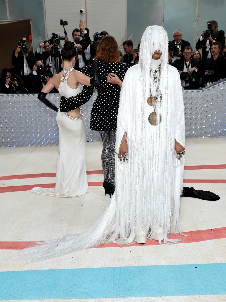 Met Gala 2023: Jared Leto, Doja Cat... hóa mèo trên thảm đỏ - Ảnh 14.