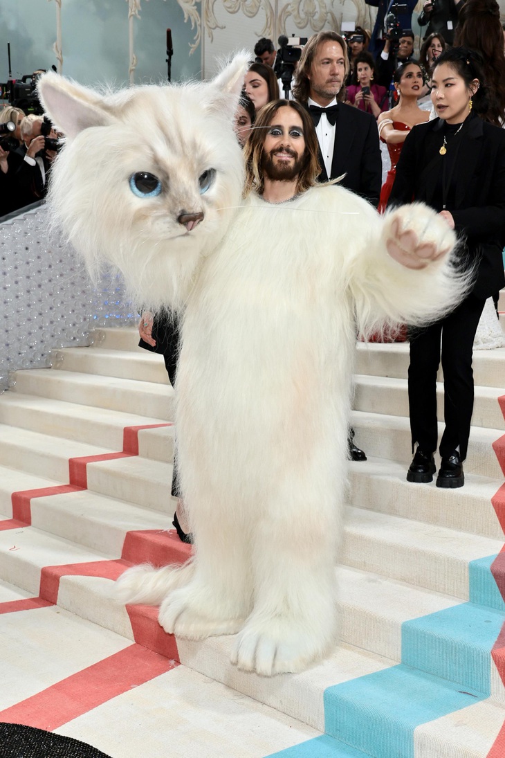 Met Gala 2023: Jared Leto, Doja Cat... hóa mèo trên thảm đỏ - Ảnh 4.