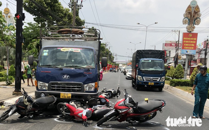 Một ngày tước 2.166 bằng lái xe do vi phạm giao thông