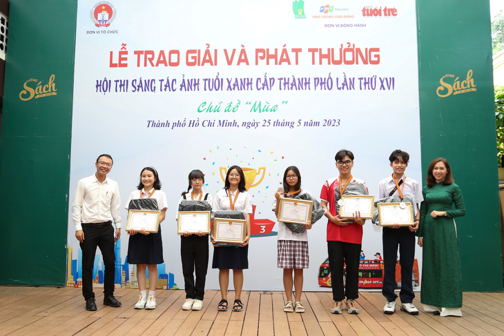 Trao giải thi sáng tác ảnh cho học sinh: Kỷ lục về số ảnh dự thi - Ảnh 4.