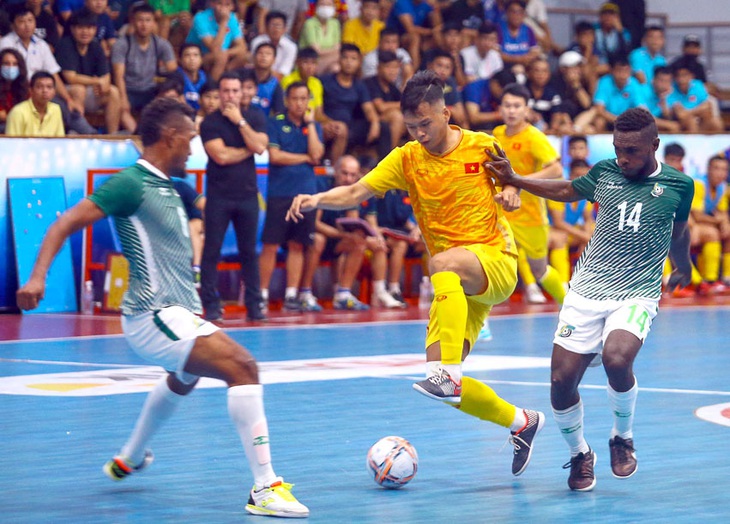 Đội tuyển futsal Việt Nam thắng đậm Quần đảo Solomon - Ảnh 1.