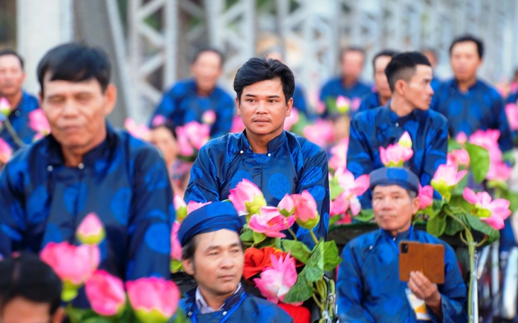 Làng nghề truyền thống trăm tuổi ở miền Tây vào mùa - Ảnh 4.