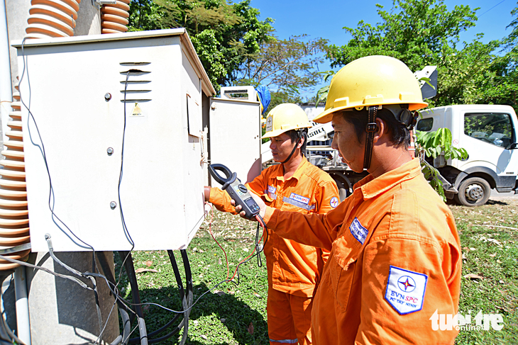 EVN dự báo sẽ thiếu điện diện rộng trong mùa hè này, nhất là khu vực phía Bắc - Ảnh: Q.ĐỊNH