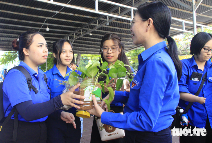 Vào cuộc hè tình nguyện, dành ngày hành động vì đàn em - Ảnh 6.