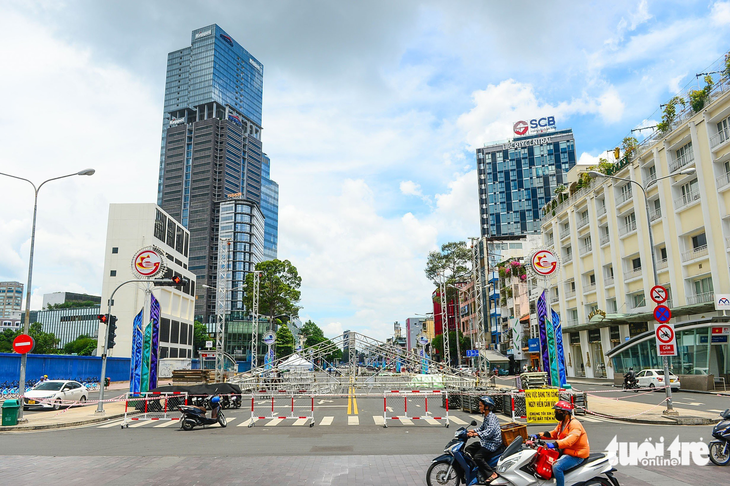 Mưa quà tặng ở lễ hội ‘Không tiền mặt - Cashless Town’ đầu tiên tại Việt Nam - Ảnh 4.