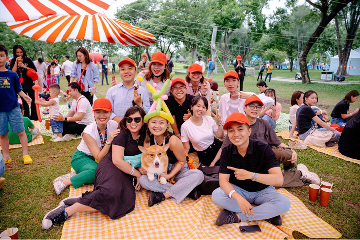 Hàng trăm gia đình nhân viên hào hứng tham gia Prudential Family Day - Ảnh 1.