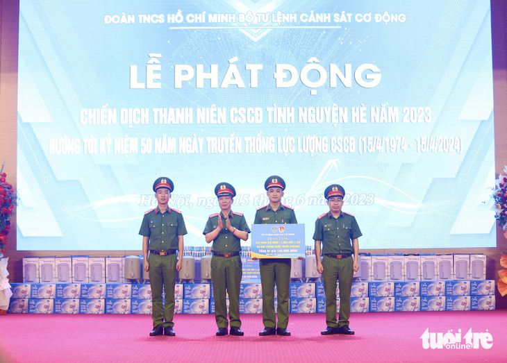 Thanh niên cảnh sát cơ động phát động chiến dịch tình nguyện hè 2023 - Ảnh 1.