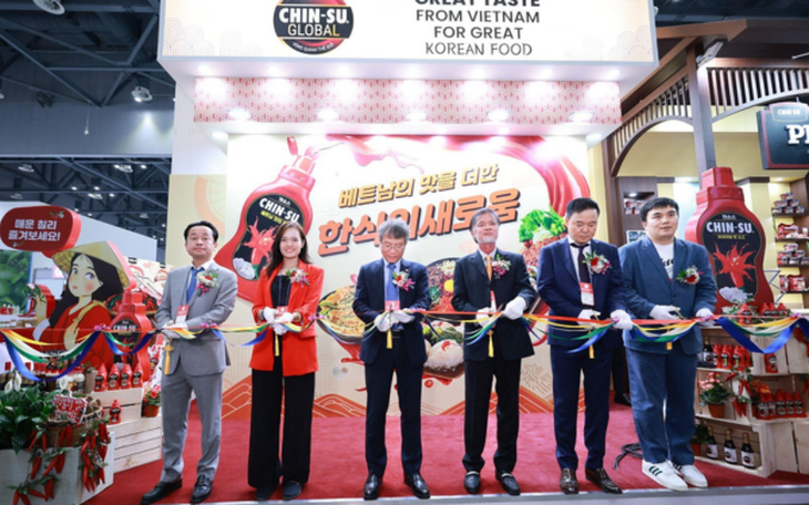 Chin-su gây ấn tượng với Bộ gia vị và Phở tại Seoul Food 2023