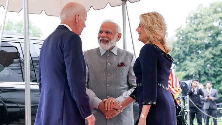 Ông Modi khen ông Biden ăn nói nhỏ nhẹ nhưng hành động mạnh mẽ - Ảnh 1.