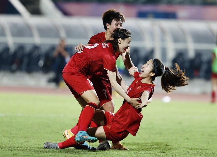 Chủ tịch VFF: Bóng đá nữ đặt mục tiêu bảo vệ ngôi vương SEA Games 33 - Ảnh 1.