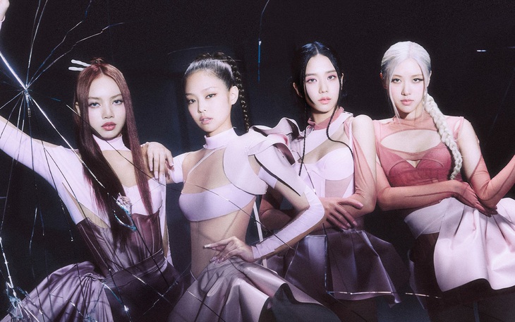 BlackPink bất ngờ công bố biểu diễn tại Hà Nội vào tháng 7