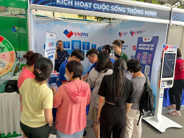 VNPAY triển khai hàng trăm ưu đãi hấp dẫn hưởng ứng Ngày không tiền mặt 2023 - Ảnh 1.