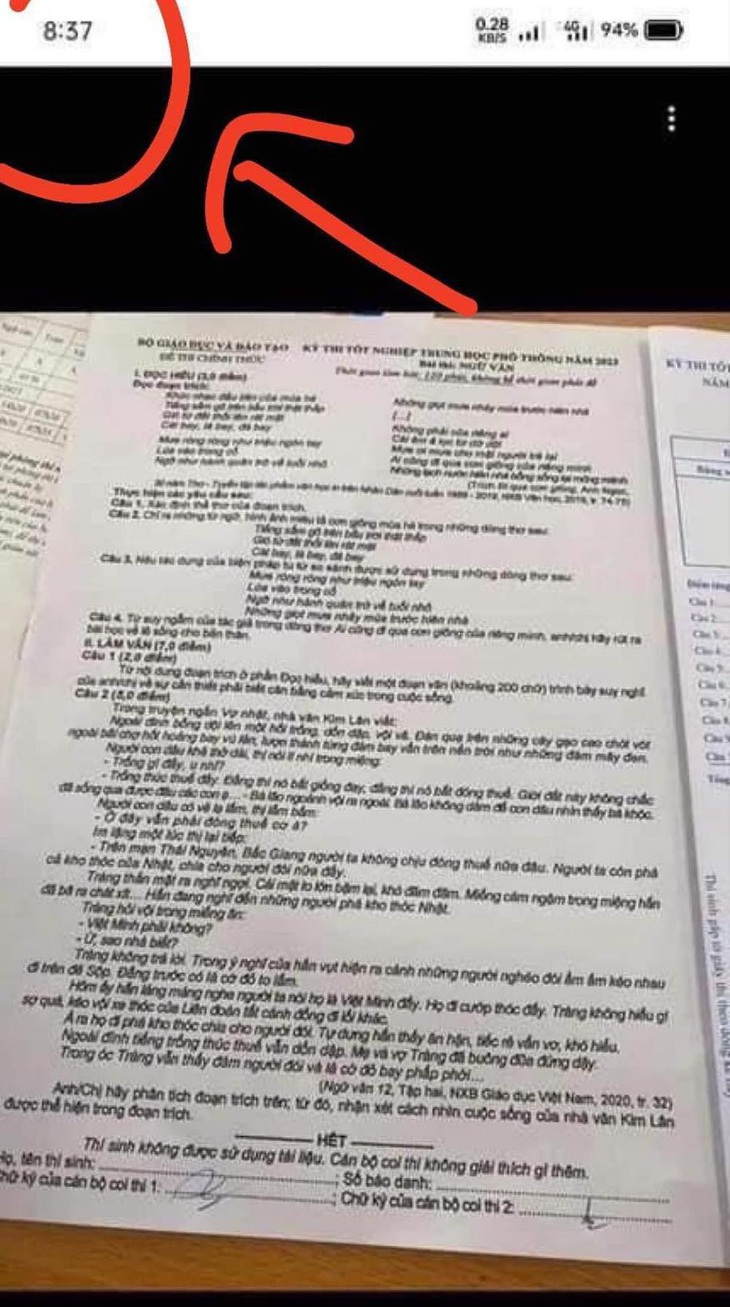 Nghi vấn lộ đề văn: Không được mang đề thi khỏi phòng thi khi chưa hết giờ làm bài - Ảnh 2.